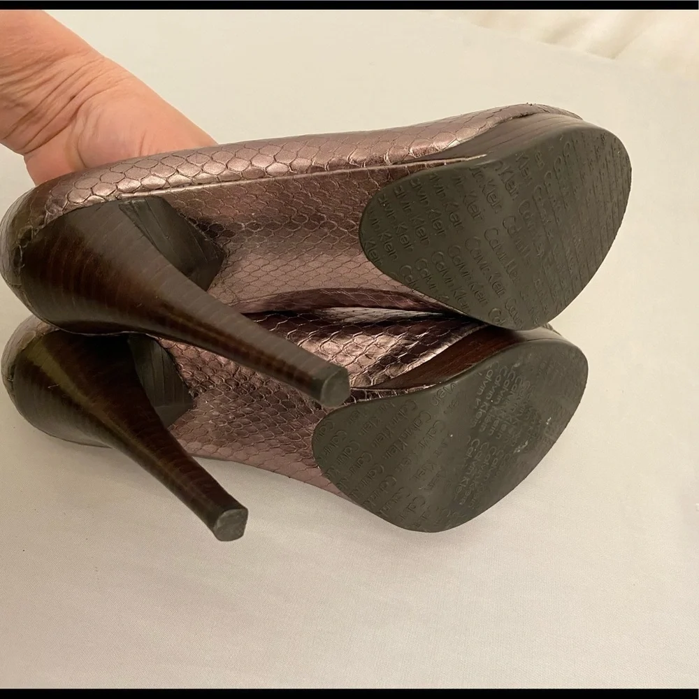 CALVIN KLEIN Daliah Open Toe Platform Heels Sz 9